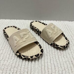 APL Beige Slide Sandals with Leopard-Print Trim Size 9 Womens